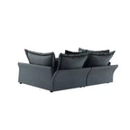 Canapé et méridienne Cloud avec plusieurs oreillers et un design luxueux pour un confort ultime