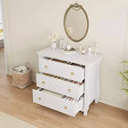 Commode à 3 tiroirs - Commode haute de style bohème avec pieds courbés, accents en rotin et rangement autoportant (76,2 L x 40,1 l x 74,4 H cm)